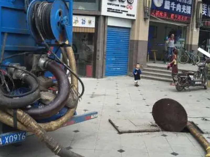 新闻：津南区地下管道清淤随叫随到