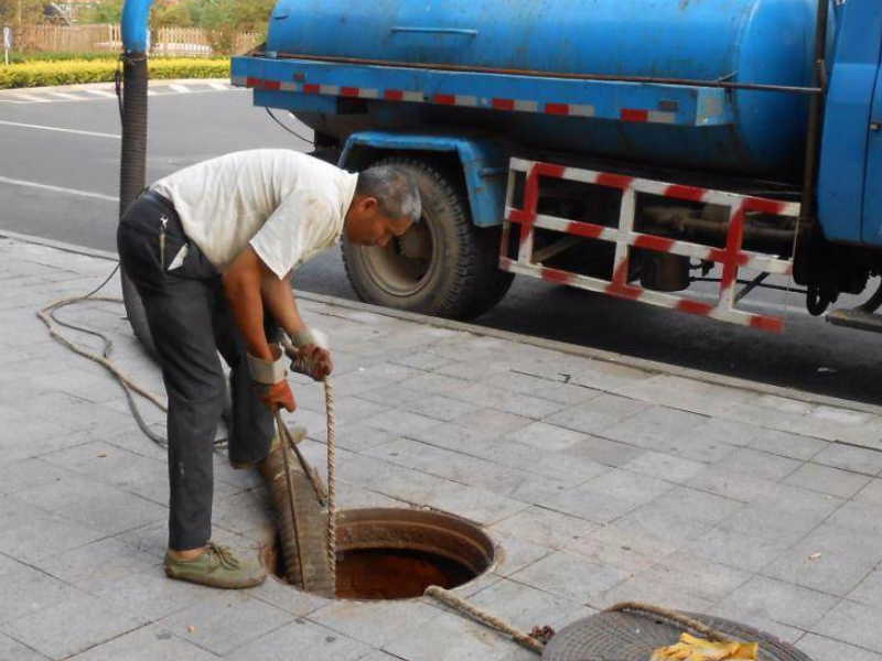 天津津南区专业抽粪抽淤泥、清理隔油池、高压清洗管道